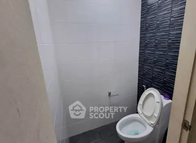 Screenshot 2569-03-06 at 14.05.02.jpg