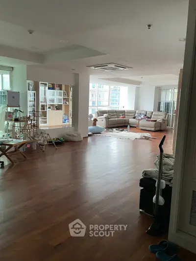 image_rental-31146354