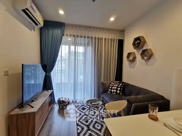 image_rental-10744479