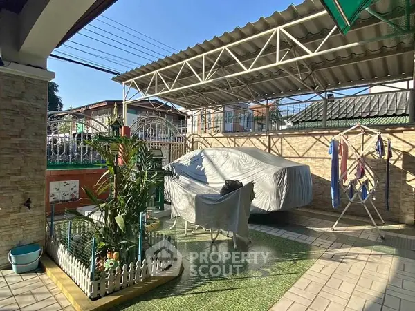 image_rental-27616116