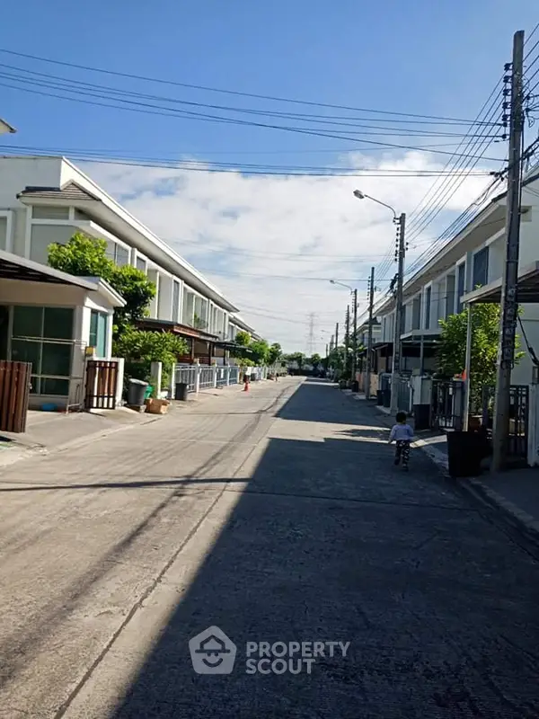 image_rental-6579486