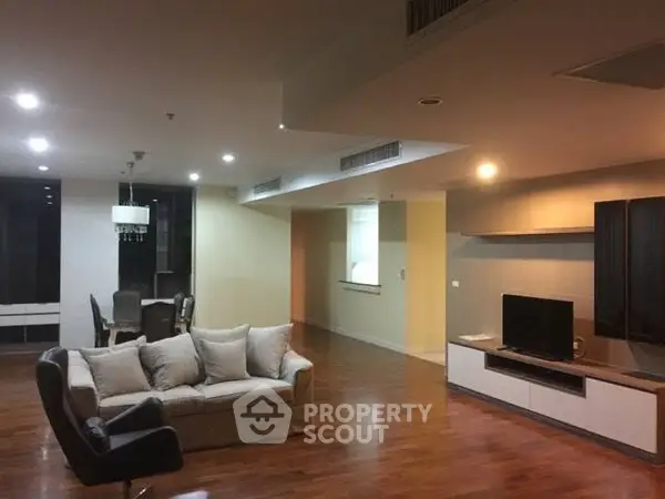 image_rental-28115361