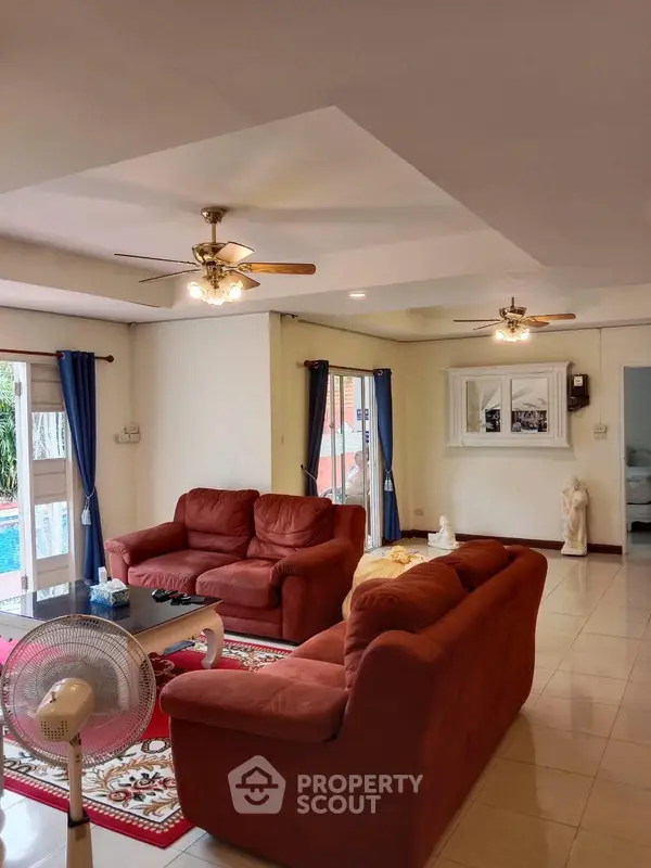 image_rental-10895404