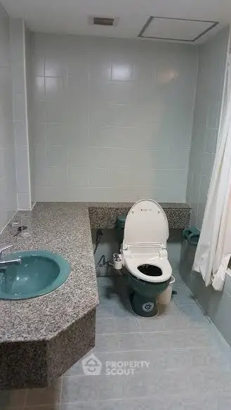  1 Bedroom Condo at Asoke Place-2