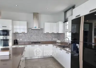 Screenshot 2026-04-19 004153.png