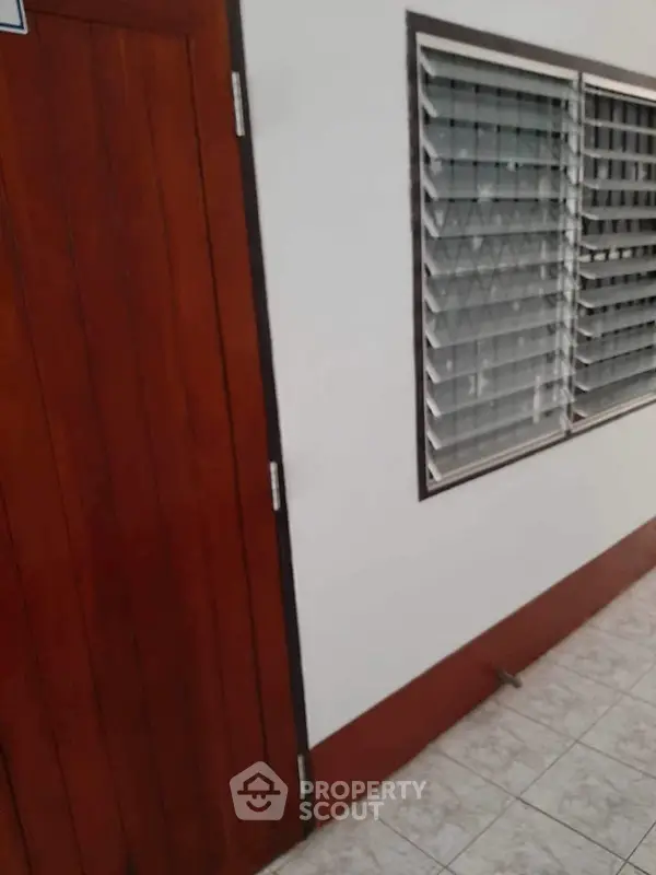 image_rental-27503271