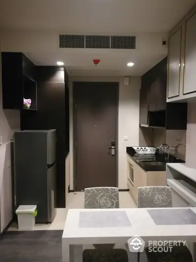  1 Bedroom Condo at Edge Sukhumvit 23-14