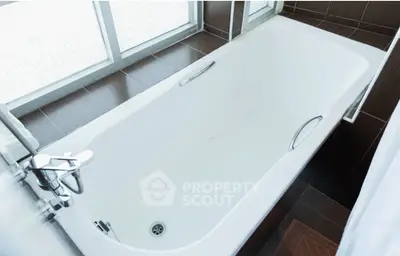  1 Bedroom Serviced Apartment at Sarin Suites Sukhumvit Bangkok-5