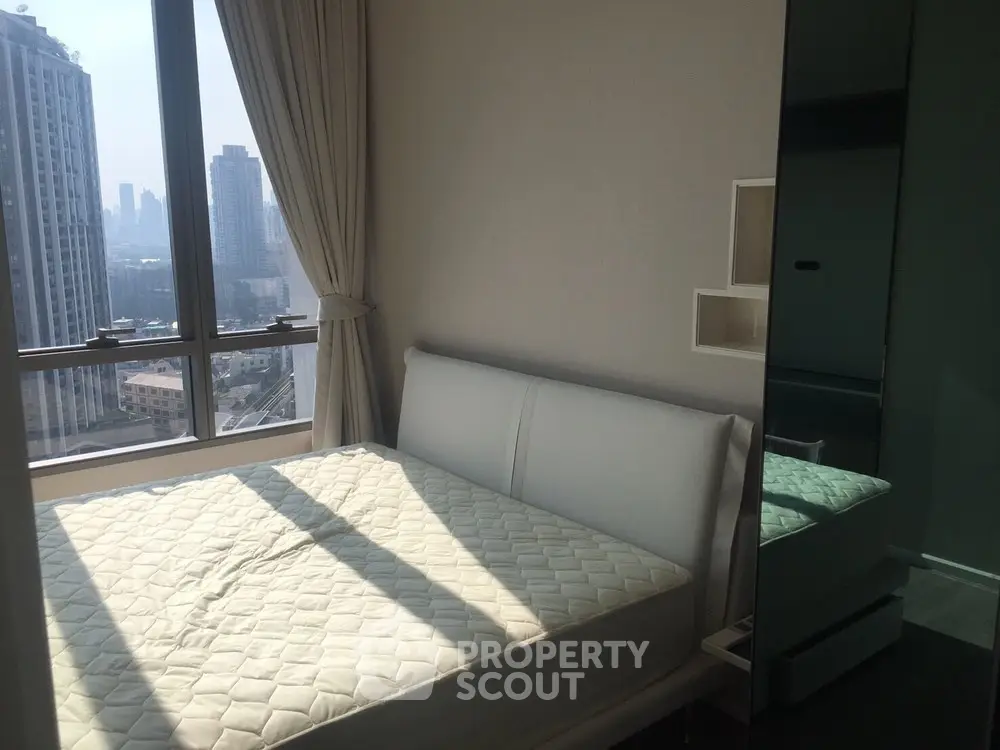  1 Bedroom Condo at The Room Sukhumvit 69-1