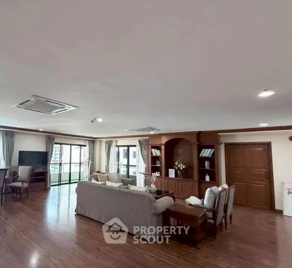 image_rental-30430240