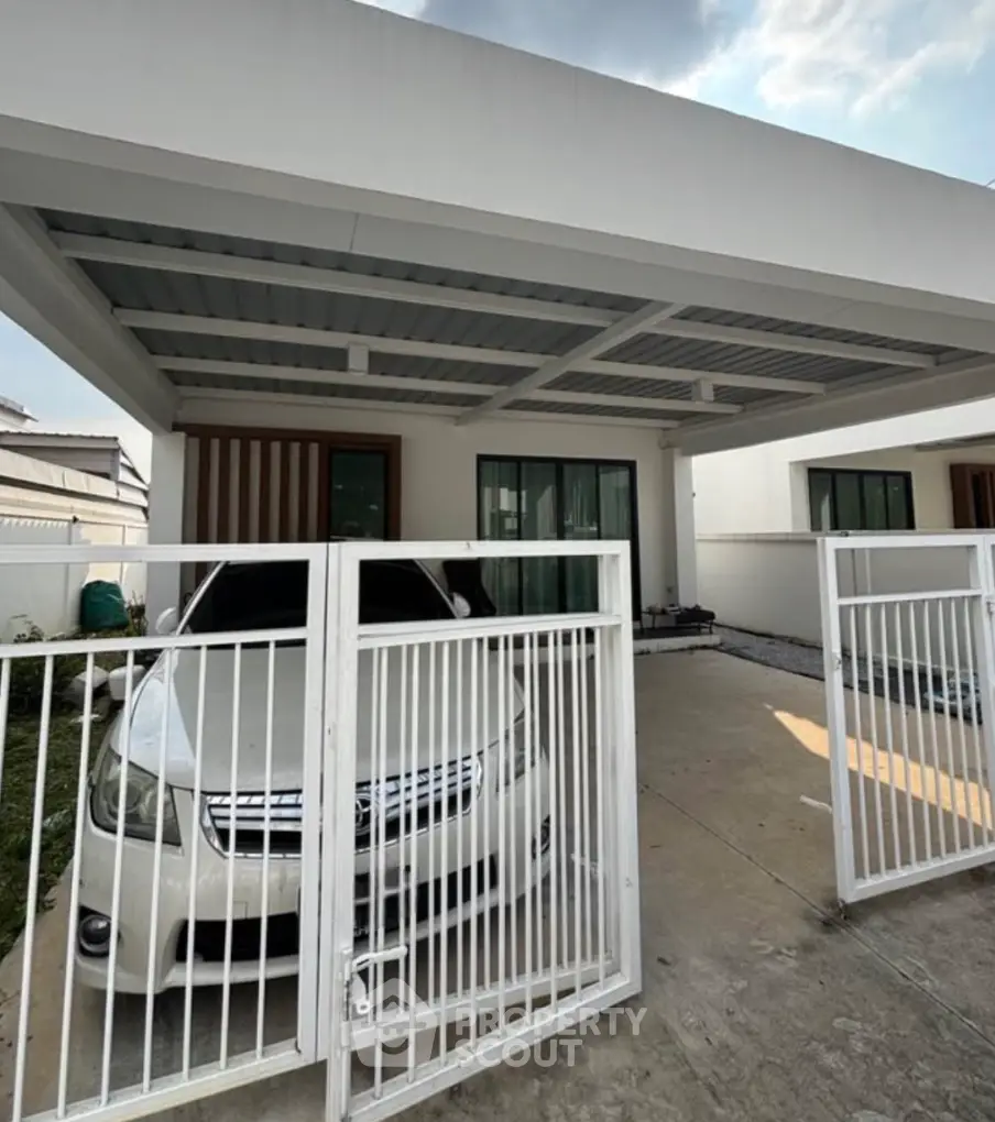 Screenshot 2568-11-12 at 00.16.36.jpg