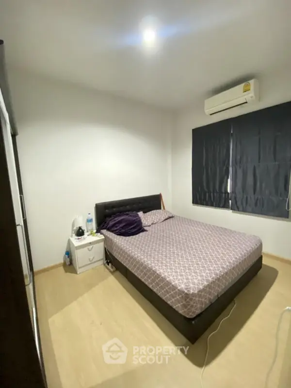 image_rental-13898187