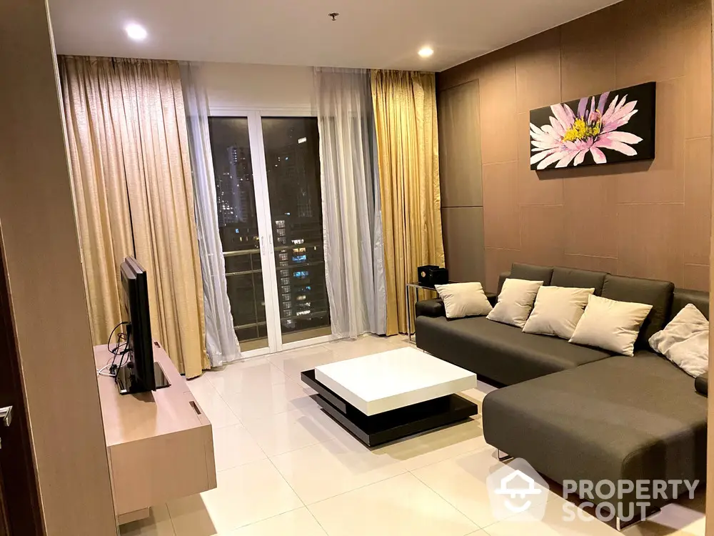  2 Bedrooms Condo -3