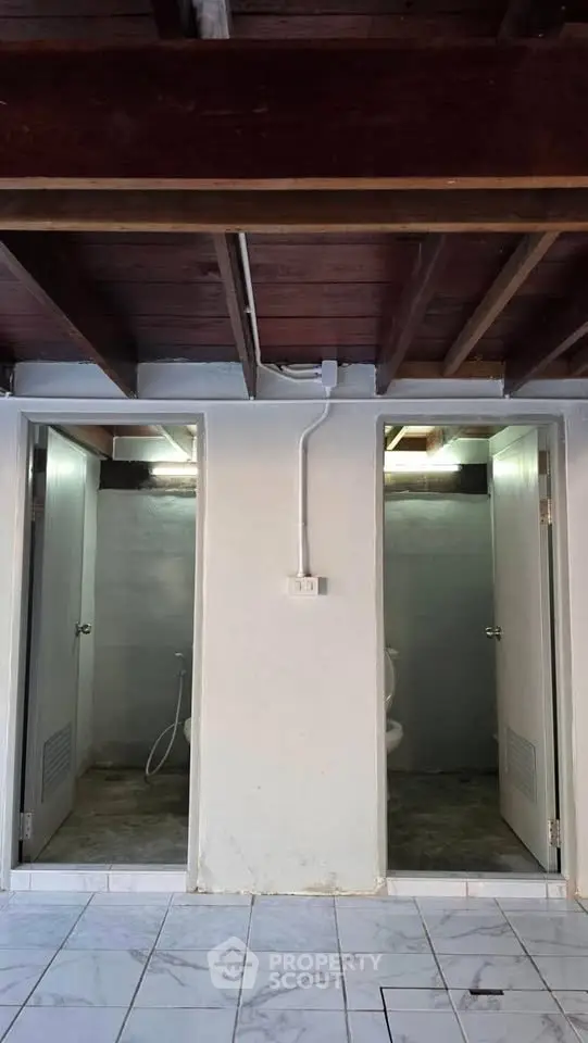 image_rental-27321375