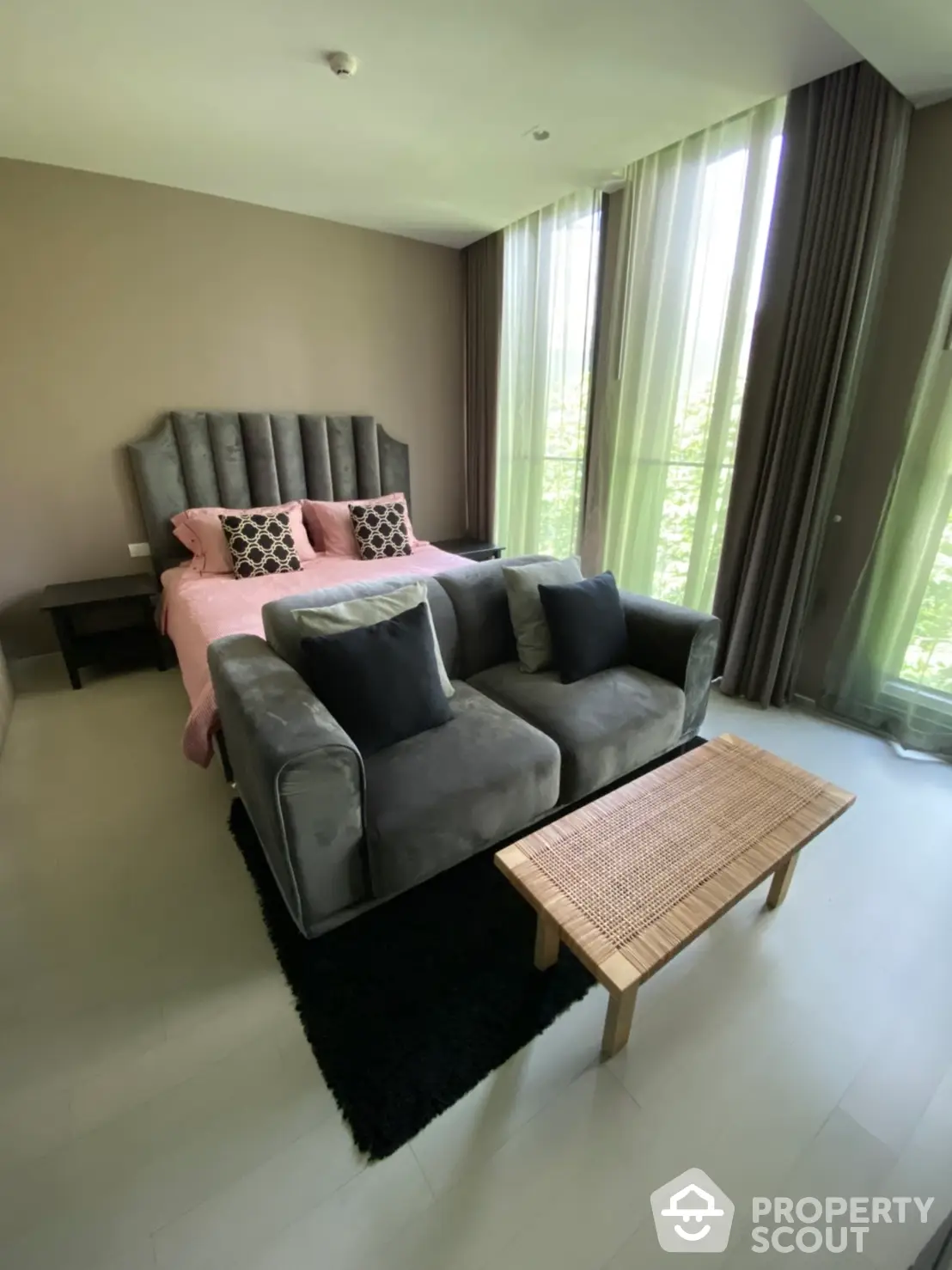  1 Bedroom Condo at Noble Ploenchit-1