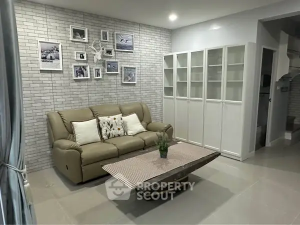 image_rental-27621877