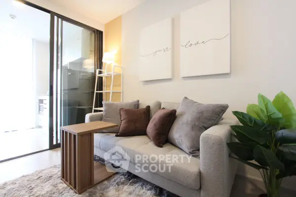 image_rental-5277413