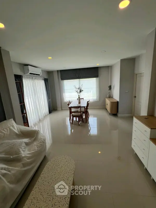 image_rental-26519227