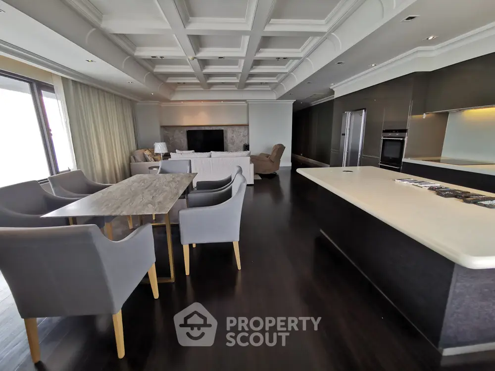  3 Bedrooms Condo at Amanta Lumpini-22