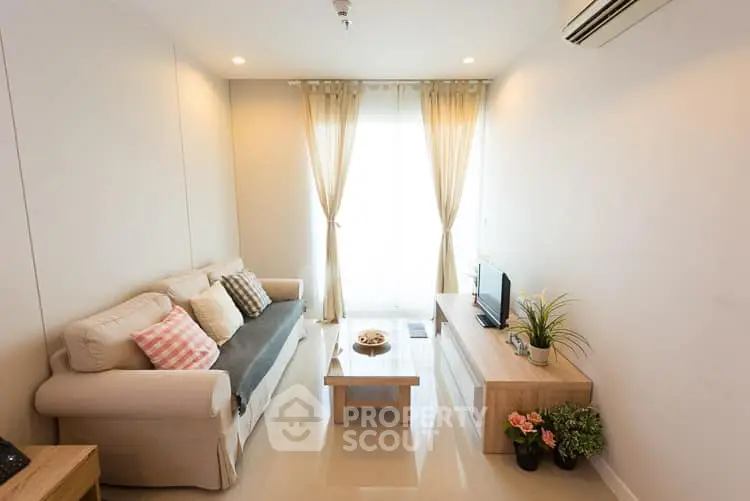  1 Bedroom Condo at Circle Condominium-1