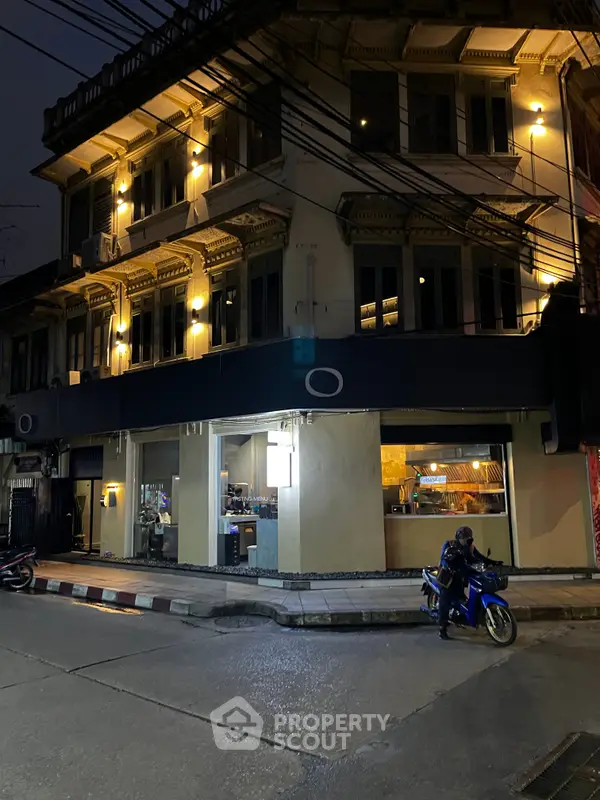 image_rental-26680273