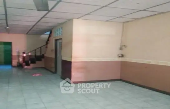 image_rental-8858170