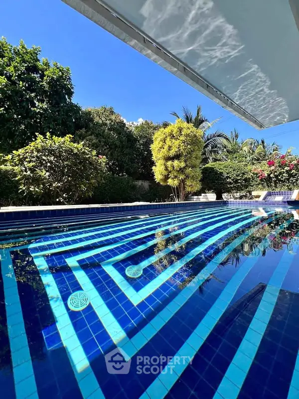 image_rental-28247757