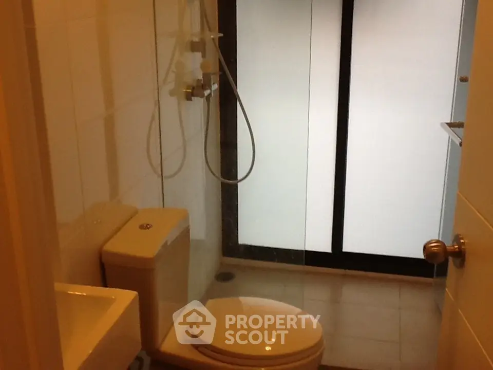  1 Bedroom Condo at Blocs 77-1