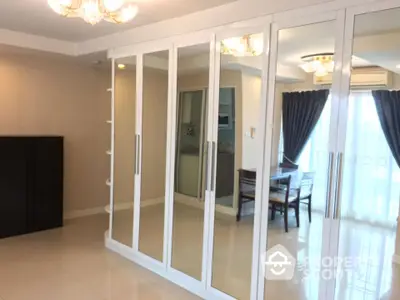 Fully Furnished 2 Bedrooms Condo at Zenith Place Sukhumvit Condominium-5