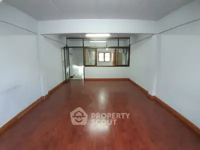 image_rental-30274735