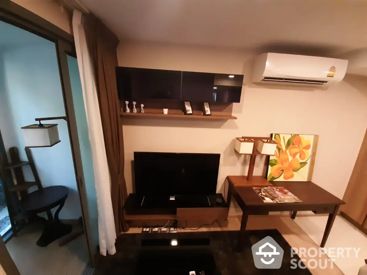  2 Bedrooms Condo at Taka Haus Ekamai 12-1