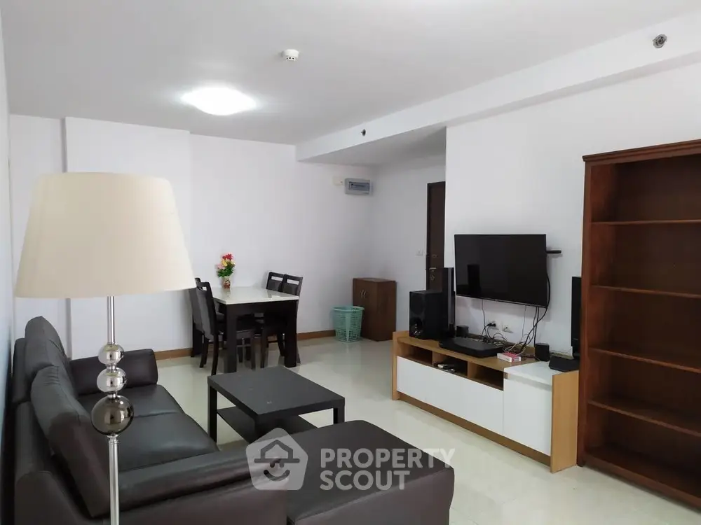  2 Bedrooms Condo at Supalai Park Ekamai Thonglor-1