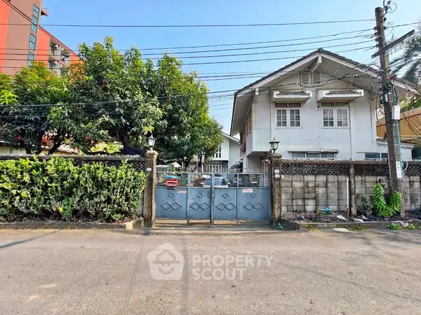 image_rental-30281472