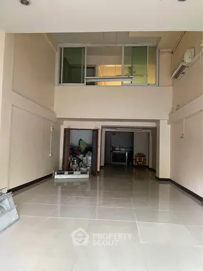 image_rental-29036003