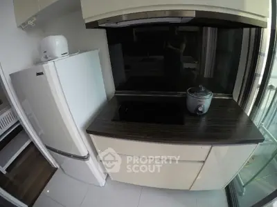  1 Bedroom Condo at The Room Sulkumvit 62-5