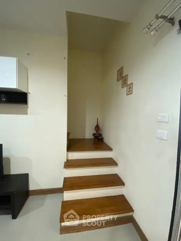 image_rental-8926115