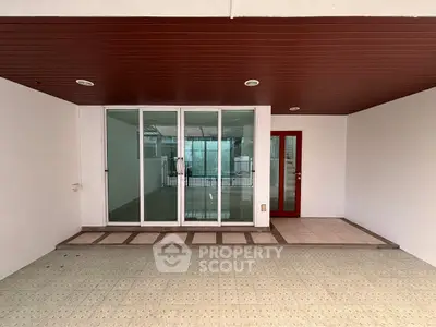 image_rental-27077602