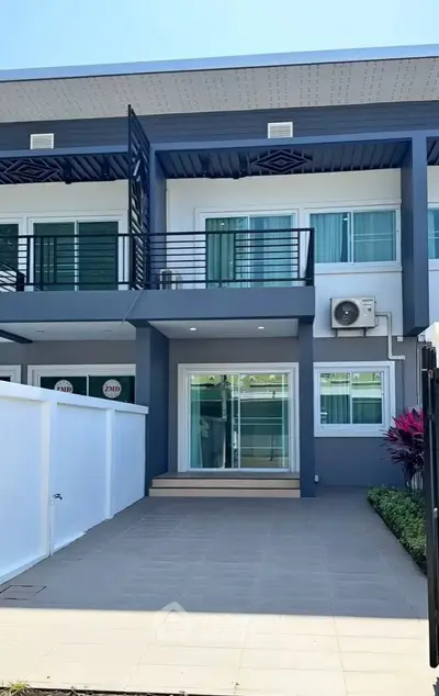 image_rental-29703379