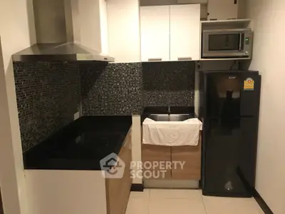  2 Bedrooms Condo -2