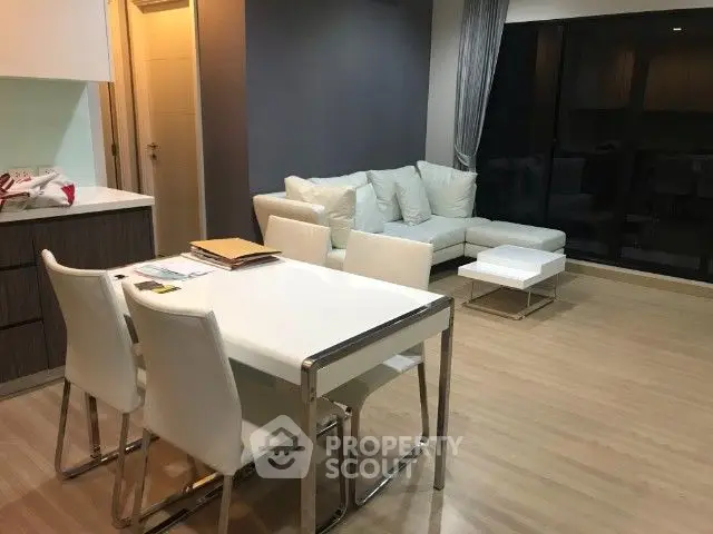  2 Bedrooms Condo at Urbano Absolute-2