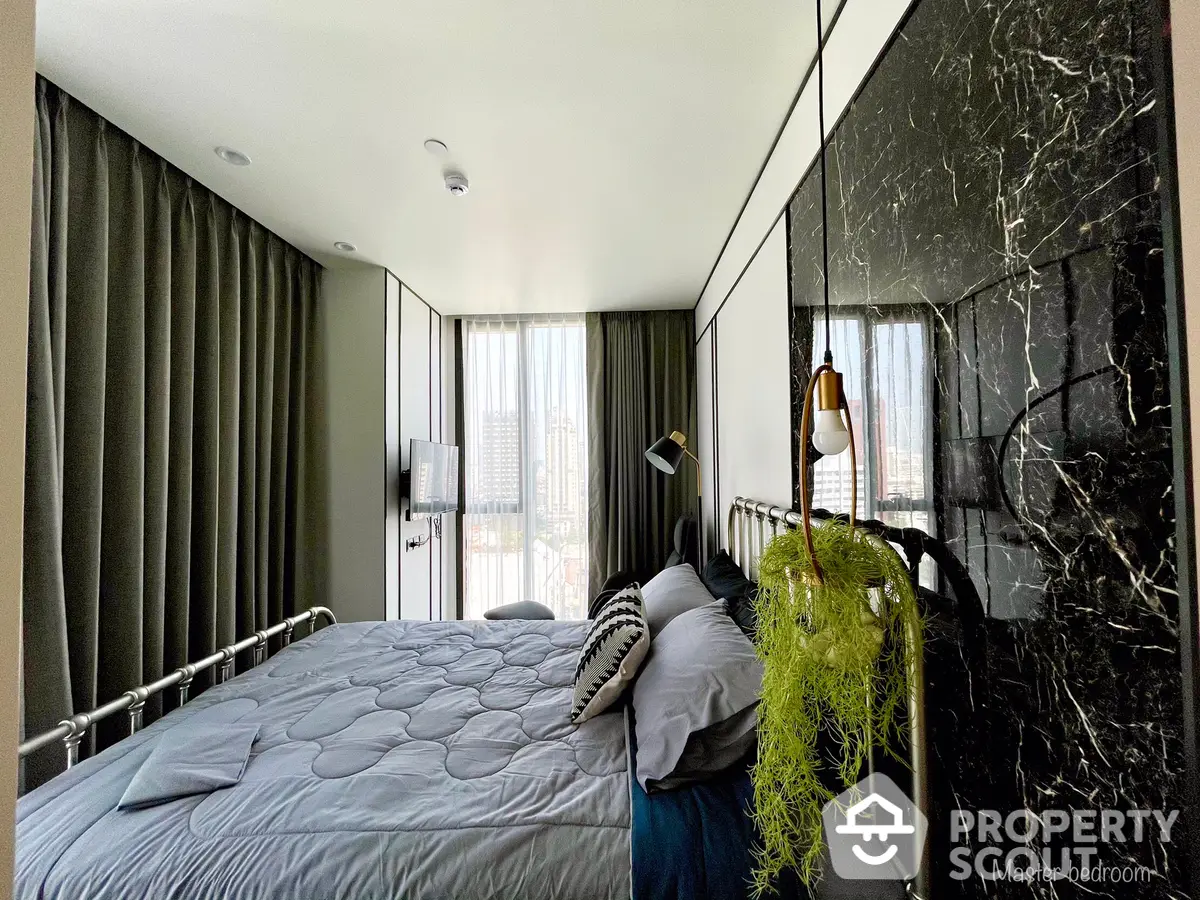  2 Bedrooms Condo at Muniq Sukhumvit 23-1