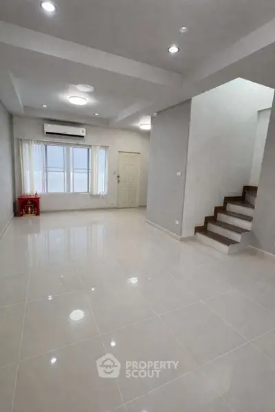 image_rental-31735435