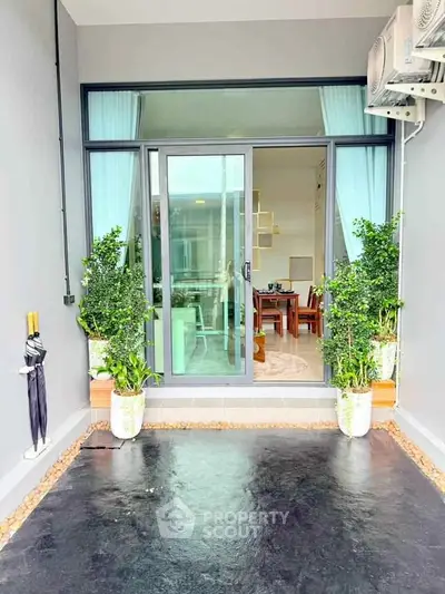 image_rental-27048942