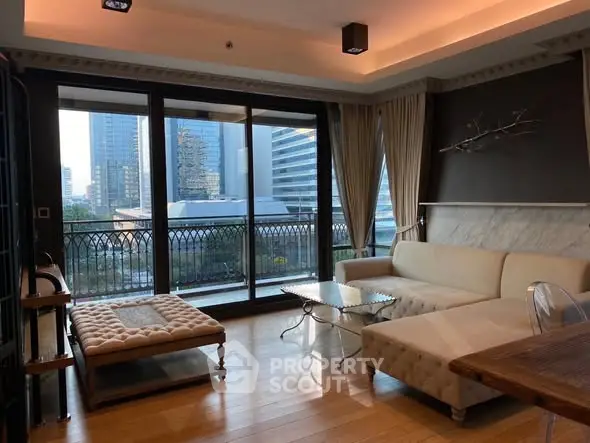 Luxurious living room with city view and elegant furnishings in modern apartment.