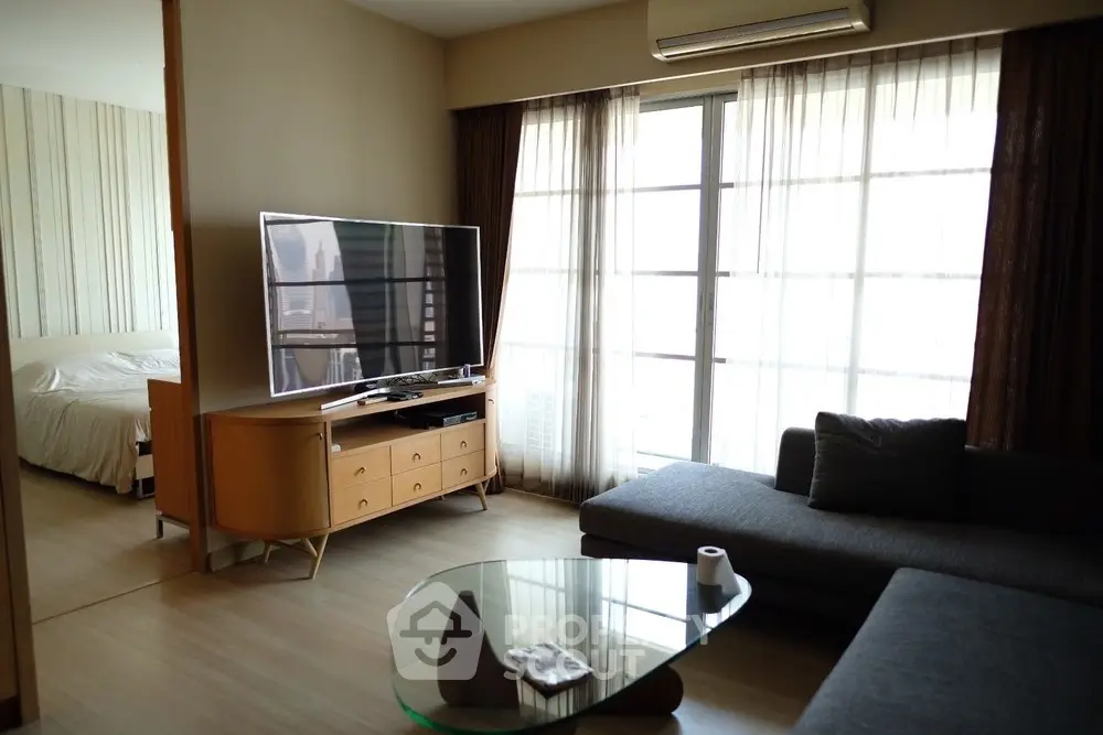  2 Bedrooms Condo -1