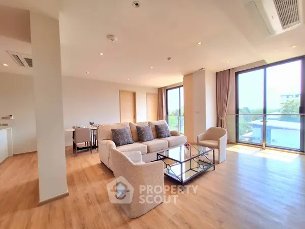 image_rental-30610905