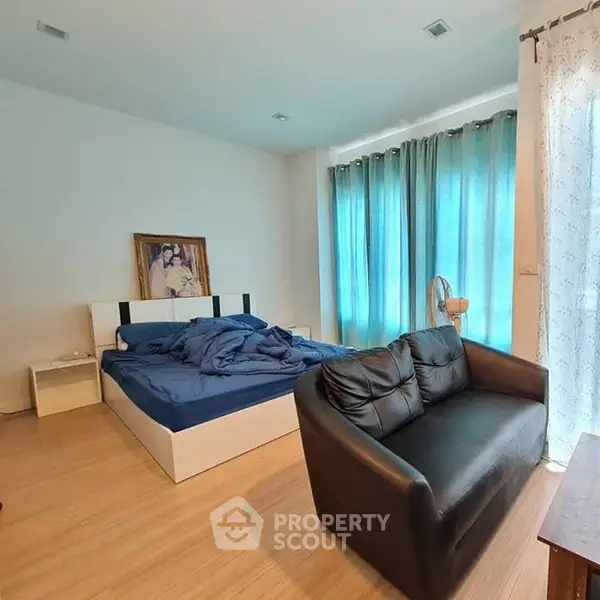 image_rental-8315768