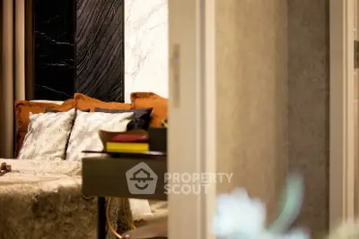  2 Bedrooms Condo at Life Sukhumvit-4