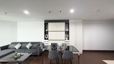 image_rental-30083398