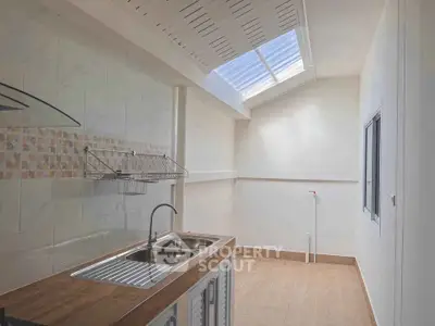 image_rental-27099931